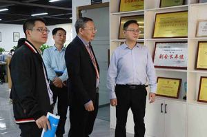热烈欢迎市政府秘书长林兢一行莅临买大小球集团官网买大小球集团官网买大小球集团官网买大小球集团官网首页-买大小球(中国)-买大小球(中国)
集团广西公司考察指导